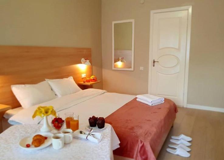 Sky Hotel Bishkek Luaran gambar