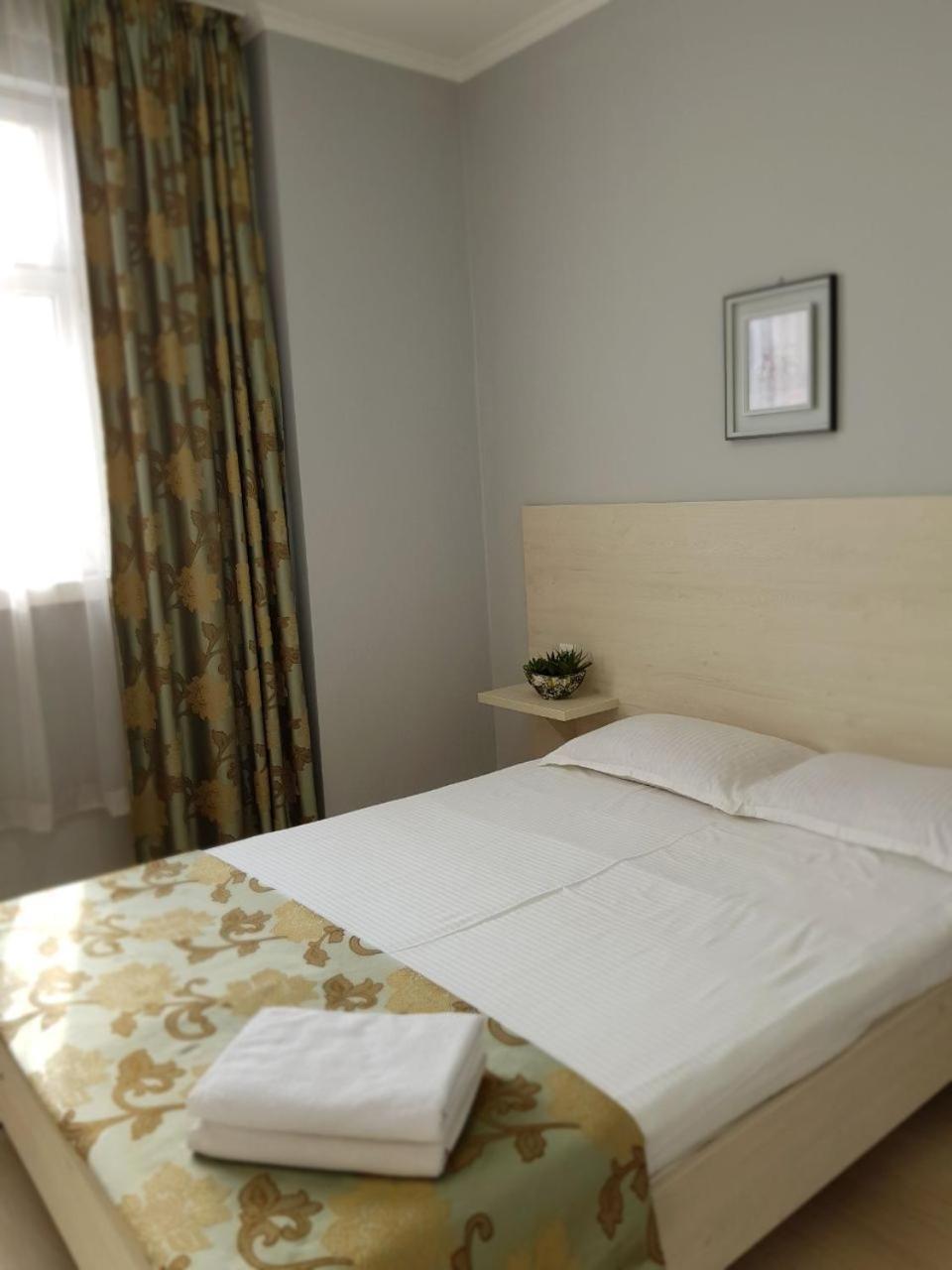 Sky Hotel Bishkek Luaran gambar